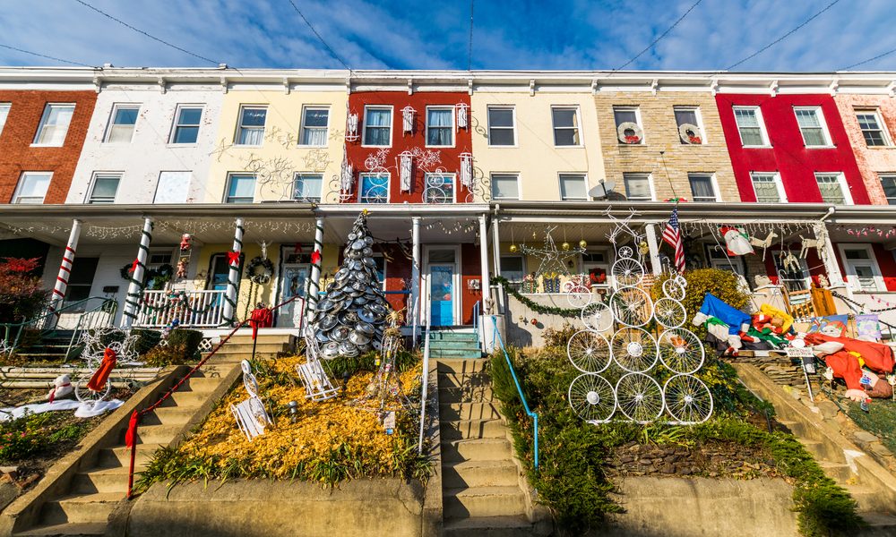 Holiday,Lights,And,Decoration,In,Hampden,,Baltimore,Maryland